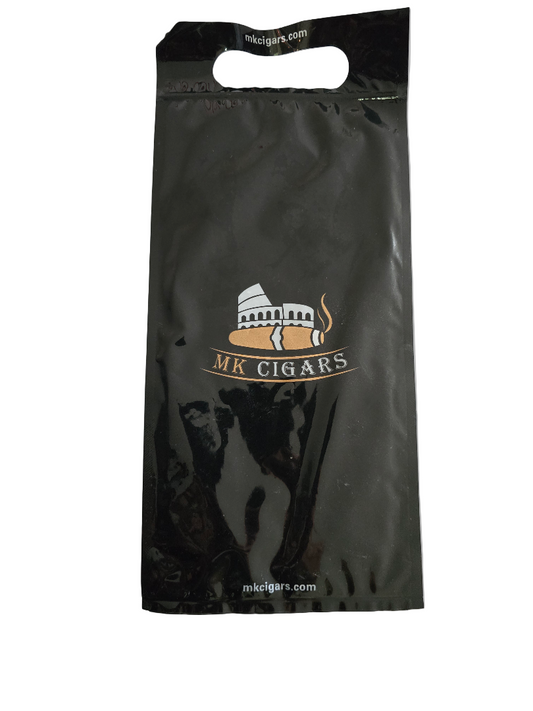 Cigar pouch humidity back